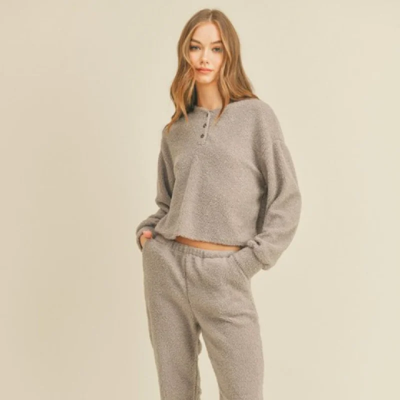 Scoop Neck Knit TopsFuzzy Knit Sweater Top (Grey)